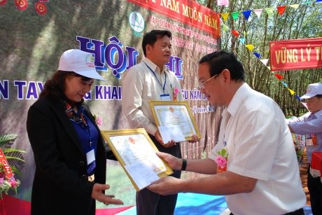 Trần Hữu Thắng giành “Bàn tay vàng” Cao su Chư Sê